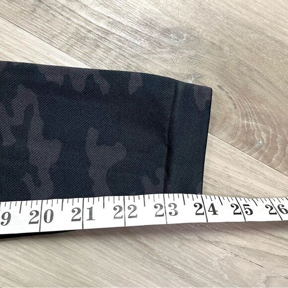 Spanx Leggings Women’s Small Black & Gray Camouflage Look At Me Now Seamless - Picture 6 of 6